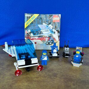 2 Vintage LEGO Space Sets: Aero-Module, XT-5 and Droid, complete